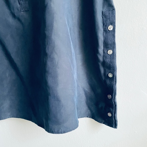 Navy blue silk top from Calypso. - Picture 4 of 6